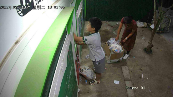 華展貓先生，智能廢品回收箱，廢品回收加盟，舊衣服回收柜