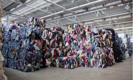 貓先生智能廢品回收箱，再生資源收集柜，小區(qū)垃圾回收站生產(chǎn)廠家